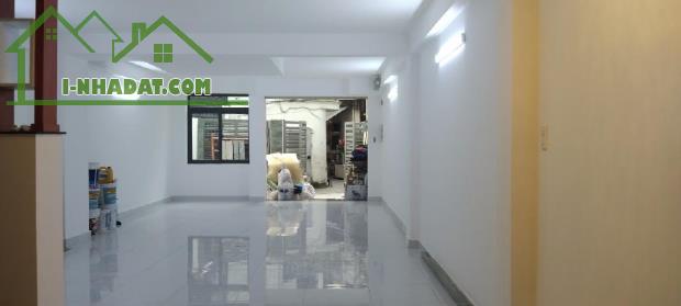 Bán Nhà Mặt Tiền Khu Tên Lửa 4 Tầng Đường 8m 80m2 4Pn Hơn 10tỷ