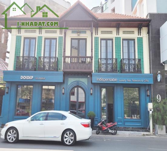 Bán Nhà Mặt Phố Xuân La, Tây Hồ DT 246m2 x MT:12m, Giá Rẻ.