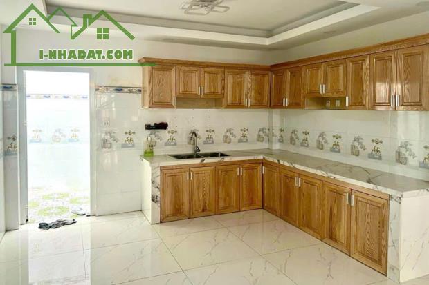 Bán nhà Quang Trung Phường 8 Gò Vấp, 3 Tầng 66m² (4m x 16.5m) 4 phòng - Giá 7.9 tỷ TL - 2