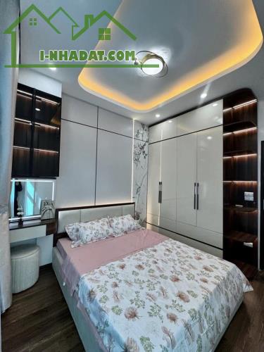 Siêu Đẹp Nhà KIM GIANG- ÔTÔ-KINH DOANH-NGÕ THÔNG- 45m2 Giá 6.5 Tỷ - 4