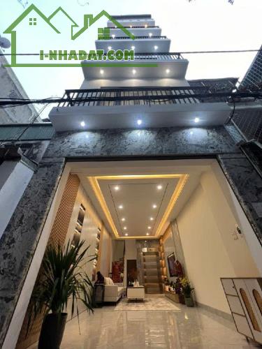 cực hót HOÀNG NHƯ TIẾP- 7 TẦNG -THANG MÁY-Ô TÔ ĐỖ CỬA-FULL NỘI THẤT-NGÕ THÔNG TỨ PHÍA