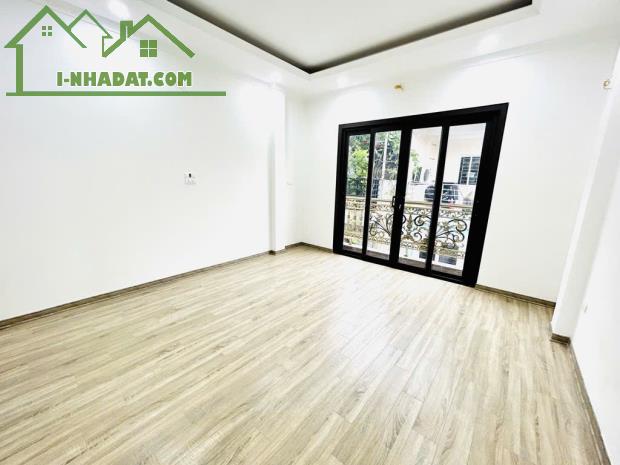 CC bán nhà riêng Mặt Ngõ Thịnh Liệt, Q. HOÀNG MAI DT 35m2 x 5T. KD onl. 1 nhà Ô tô tránh - 1