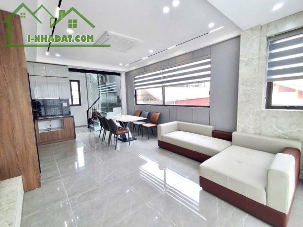 Quá Đẹp Nhà Cổ Linh Hơn 8 tỷ-6 tầng-GARA Ô TÔ-THANG MÁY-NHÀ ĐẸP ĐÓN TẾT-VỊ TRÍ ĐẸP-FULL NỘ - 4