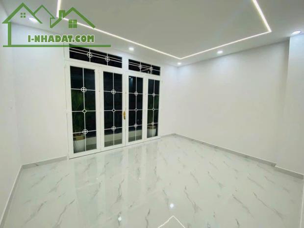 HÀNG HIẾM! Nhà mới tinh Lâm Văn Bền Q7, 3 Lầu , 40 m2 , chỉ 4 TỶ hơn - 1