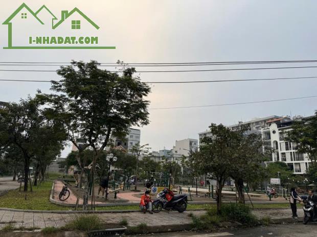 *Hiếm- Lô Đất Cực Đẹp MT Đường 7m5 Khuê Mỹ Đông Đà Nẵng- DT 102M – Ngang 6m- Giá 7.8 tỷ.