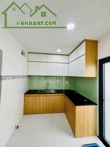 Nhà hẻm đường T6,p Tây Thạnh, Tân Phú dt 35m2 trệt + lửng 2pn 2wc giá 3,88 tỷ - 4