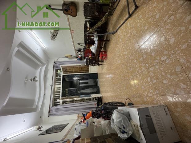 🏠gần tùng thiện vương ,quận 8 ,4 tầng ,4,2mx13m,hẻm 3m ,nhỉnh 5,x tỷ - 1