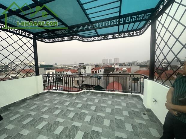 BÁN NHÀ PHỐ ĐÀM QUANG TRUNG_OTO NGỦ TRONG NHÀ_THANG MÁY. DT:45m².  6tầng.  Giá: Nhỉnh 10tỷ - 5