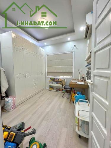 BÁN GẤP NHÀ LÊ QUANG ĐẠO 42M², 4 TẦNG, MẶT TIỀN 5.7M. Giá bên dưới   LÔ GÓC 3 MẶT THOÁNG - - 3