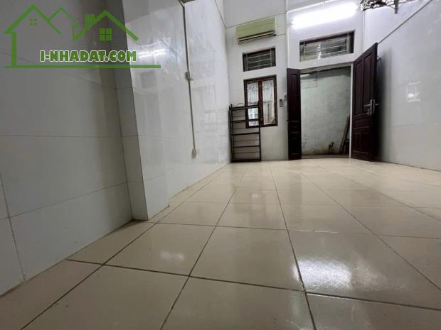 Đất Tam Trinh_Hoàng Mai hơn 3 tỷ 30m2 50m ra đường lớn 6 làn xe.