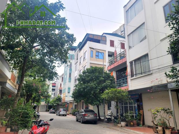 CẦN BÁN LÔ ĐẤT VÀNG 65M2, MT 4M, Ô TÔ TRÁNH, GIÁ 8 TỶ TRONG LÀNG LA NỘI – DƯƠNG NỘI