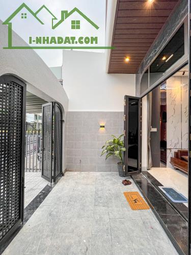 NHÀ TRỆT 2 LẦU MẪU LỆCH TẦNG KDC HỒNG LOAN - CÓ SÂN TRƯỚC VÀ SÂN SAU - 4
