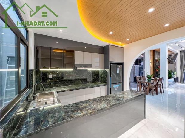 NHÀ TRỆT 2 LẦU MẪU LỆCH TẦNG KDC HỒNG LOAN - CÓ SÂN TRƯỚC VÀ SÂN SAU - 2