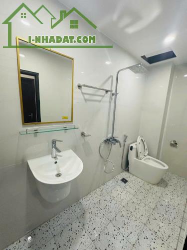 BÁN NHÀ KHÚC THỪA DỤ-CẦU GIẤY NGÕ NÔNG,Ô TÔ GẦN,NHÀ ĐẸP,GIÁ NHỈNH 8 TỶ - 5