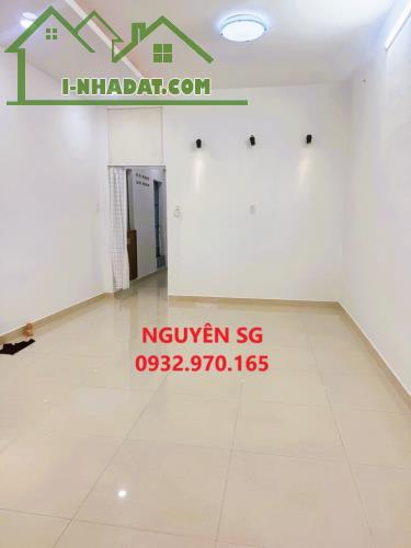 BÁN ĐẤT TẶNG NHÀ MỚI ĐẸP - DT 60 M2 (5 x 12) - XÔ VIẾT NGHỆ TĨNH - NGAY NGÃ TƯ HÀNG XANH.