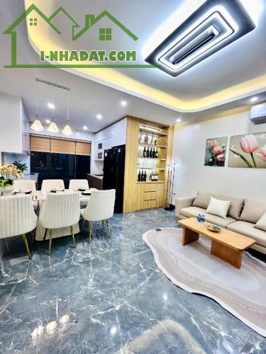 Bán Nhà Đẹp Việt Hưng 50m2- Hơn 9 tỷ-SIÊU PHẨM 6 TẦNG THANG MÁY-FULL NỘI THẤT-KINH DOANH - 2