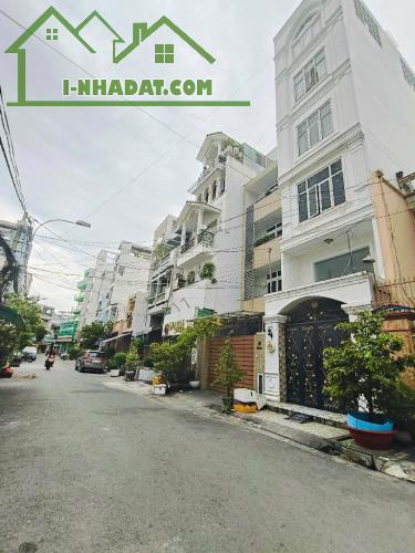 HOT! BÁN NHÀ HẺM XE HƠI ÂU DƯƠNG LÂN P2 Q8 80M2 5 TẦNG, GIÁ NHỈNH HƠN 11 TỶ. LH:0799986938