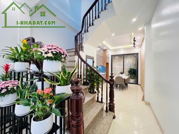 Nhà Vip Nguyễn Khánh Toàn 30mx5T - Ô Tô Phi Vào Tận Cửa - Giá Chào 5.85 Tỷ - 3