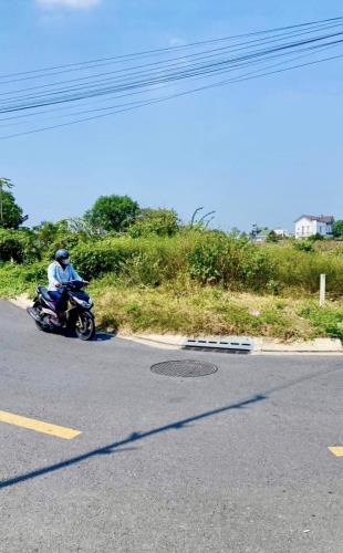 chính chủ bán rẻ đất ngay thị trấn củ chi chợ việt kiều góc đường lớn liêu bình hương - 1