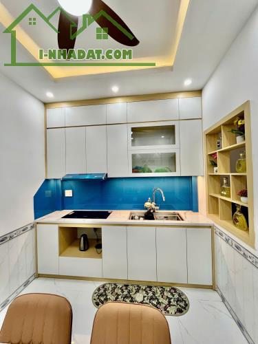 Bán nhà riêng ngõ 120 Vĩnh Tuy 33m x 5 Tầng gần ô tô 2 thoáng chỉ 3,8 tỷ - 4