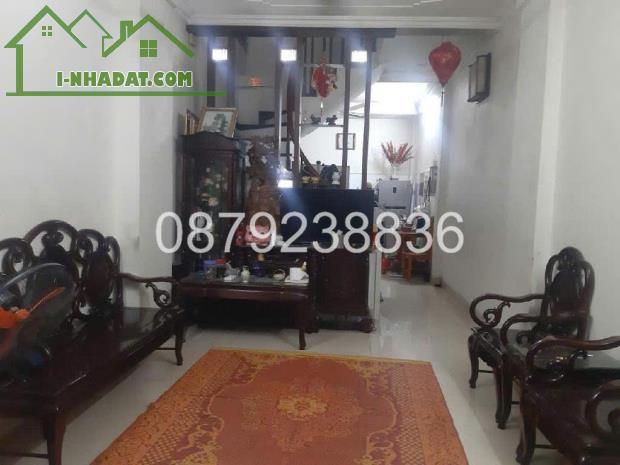 Bán Nhà Đặng Tiến Đông, 37m²  4 Tầng, Ngõ Nông Thoáng, Ở Cực Sướng