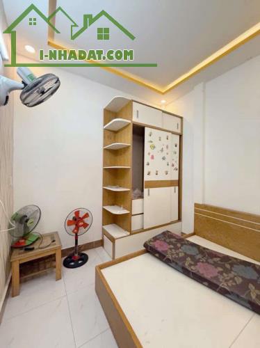 Bán nhà hxh tránh nhau 43m2-2tang Huỳnh Thị Hai Q12 , liền kề chợ Hạt Điều , 3 tỷ nhỉnh