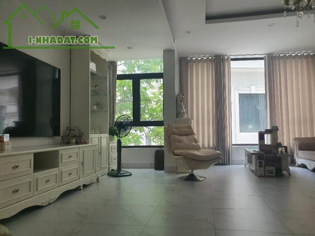 BÁN NHÀ PHÂN LÔ - VỈA HÈ, Ô TÔ - 77M², 4 TẦNG, MT 6M, 24.5 TỶ - TRẦN QUỐC HOÀN, CẦU GIẤY - 4