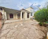 Bán lô đất đẹp Diên Sơn ngang 10m 
Diện tích : 220m2 Giá : 1ty990 lh e