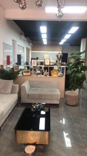 BIỆT THỰ  VIP - Ô CHỜ THANG MÁY - VỊ TRÍ ĐẮC ĐỊA - ĐỐI DIỆN CÔNG VIÊN CÂY ĐÀN - TRUNG TÂM