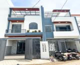Nhà sổ riêng hoàn công 2 lầu 1 trệt 4.8 tỷ/98 m2, đường nhựa 8 m