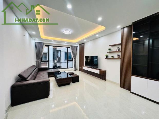 DƯƠNG QUẢNG HÀM - CẦU GIẤY - NHÀ MỚI ĐẸP - THOÁNG TRƯỚC SAU - ÔTÔ VÀO NHÀ - VỊ TRÍ KIM CƯƠ - 5