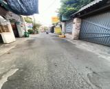 BÁN ĐẤT TẶNG NHÀ, HẺM NHỰA 6m THÔNG NGAY CỔNG BV THỦ ĐỨC, 5,2X38 CHỈ 13 TỶ