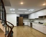 Bán nhà Nguyễn Đạo An, Phú Diễn, nhà mới, thang máy, oto đỗ cửa, 42m2 x 6 tầng