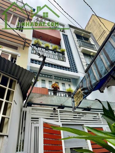 Nguyễn Đình Chiểu, Phú Nhuận - 1 căn ra HXH.