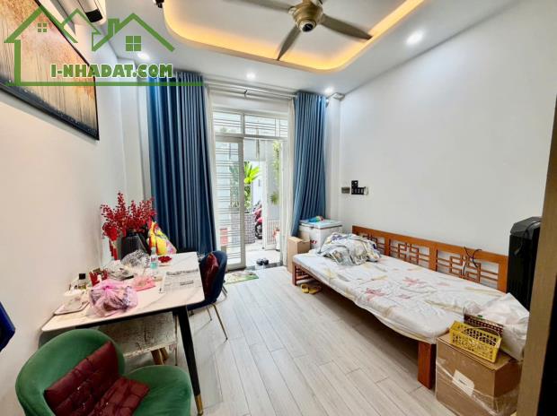 Nguyễn Đình Chiểu, Phú Nhuận - 1 căn ra HXH. - 3