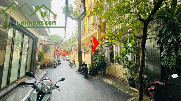 BÁN NHÀ CcMINI – 98m² x 7 TẦNG – 24 PHÒNG – FULL NỘI THẤT – THANG MÁY – Ô TÔ GẦN NHÀ – CHỈ - 2