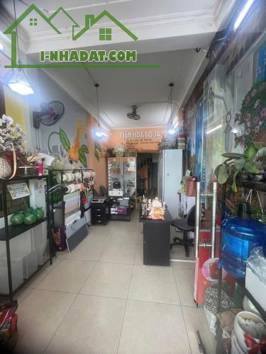 Cần chuyển nhượng Cửa hàng Địa điểm: 16 Mai Anh Tuấn - 3