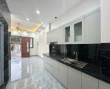 BÁN GẤP NHÀ ĐẸP- AN DƯƠNG VƯƠNG-5 TẦNG THANG MÁY- MT RỘNG- FULL NỘI THẤT XỊN -33m2 giá 8.3