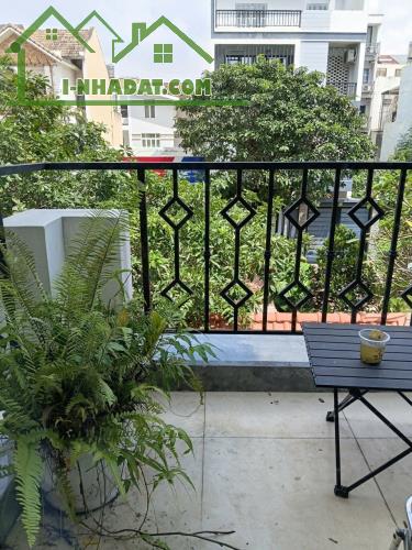 Cho thuê nhà mặt phố tại khu nhà phố Hưng Phước, 111m2, 4 lầu, 6pn, 6wc, ở, Vp, Kdoanh