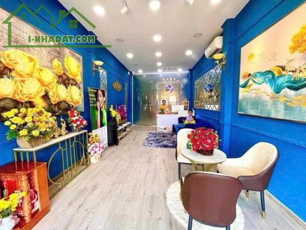 Cho thuê nhà 1 trệt 3 lầu mặt tiền gần ngã 4 đại học cần thơ giá 25 triệu