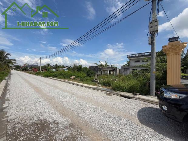 Lô góc 81,5m² – mặt đường nhựa 8m gần UBND & chợ Tân Phong, giá chỉ 2,0xx tỷ ZALO 0567 - 1