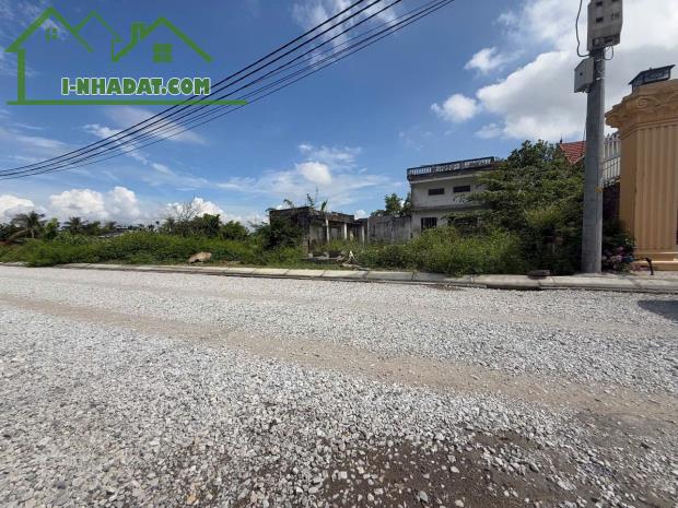 Lô góc 81,5m² – mặt đường nhựa 8m gần UBND & chợ Tân Phong, giá chỉ 2,0xx tỷ ZALO 0567 - 2