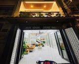 Bán nhà đẹp 3 mặt tiền hẻm xe hơi ngay đường Trần Cao Vân phường 14 Phú Nhuận 50m2