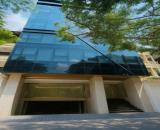 Bán nhà mặt phố Hoàng Quốc Việt 250m2, 7 nổi 1 hầm 2 thang máy mặt tiền 10.5m giá 132 tỷ