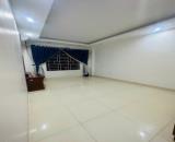 Nhà nhỏ - hiếm - thanh am - 33 m2  x5 tầng - nhỉnh 5 tỷ