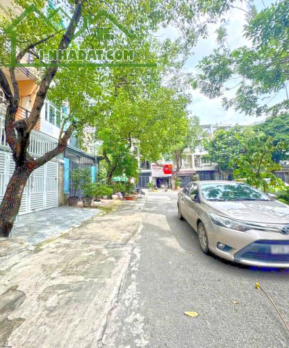 Cho thuê nhà phố 2 lầu ST view công viên KDC An Phú Hưng, Quận 7 - 2