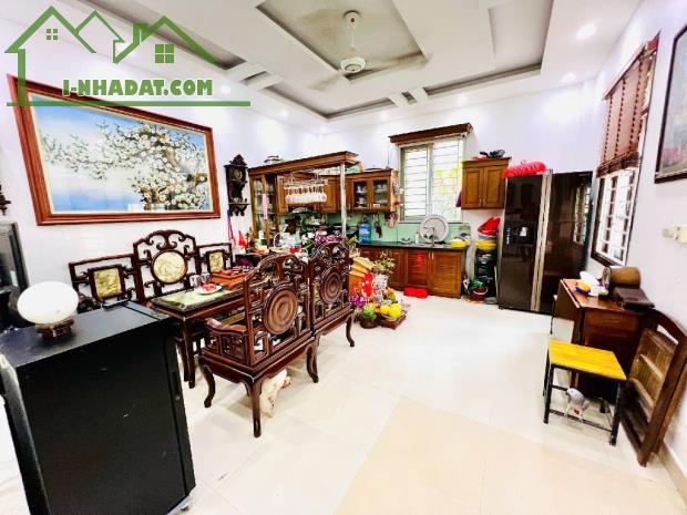 Nhà đẹp ở ngay Tây Mỗ gần ô tô 37m 5 tầng mặt tiền 7.5m giá 6,85 tỷ - 1