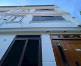 Bán Nhà 2,98 tỷ- 4 tầng- 32m2. Oto đỗ cổng. Ngay TT Chúc Sơn. Công An Phường Chương Mỹ