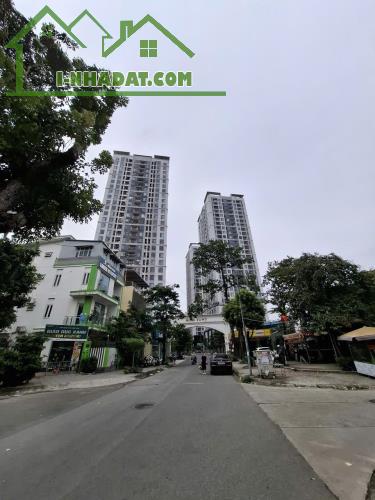 Bán căn hộ chung cư Pháp Vân  2 ngủ trung tâm sầm uất ở ngay giá 4 tỷ - 1