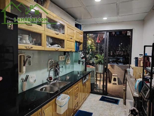 Bán căn hộ chung cư Pháp Vân  2 ngủ trung tâm sầm uất ở ngay giá 4 tỷ - 3